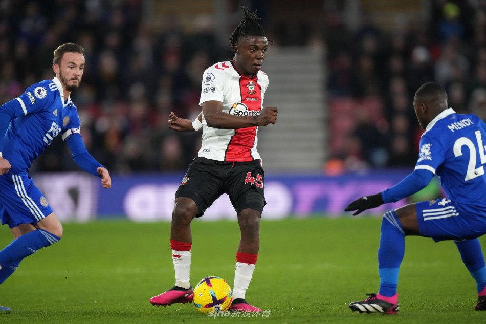 也必须承认 也必须承认